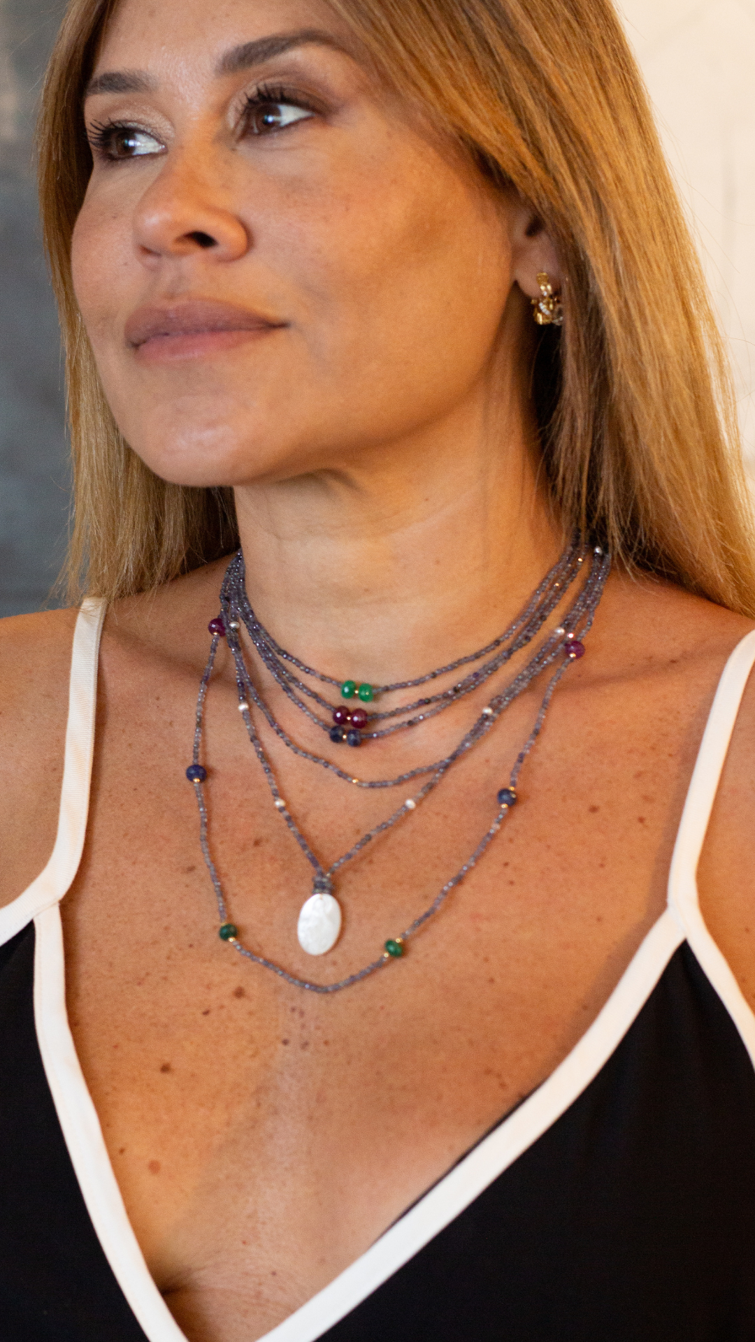 Colar Amar Iolita Rubis