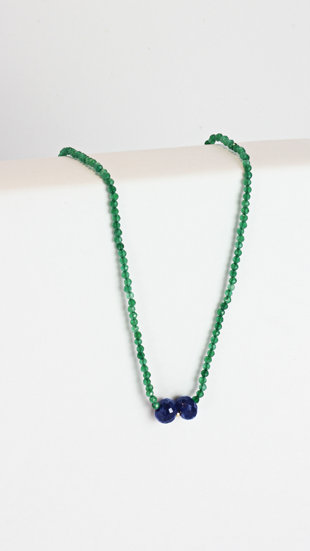 Colar Viver Jade Verde Safiras