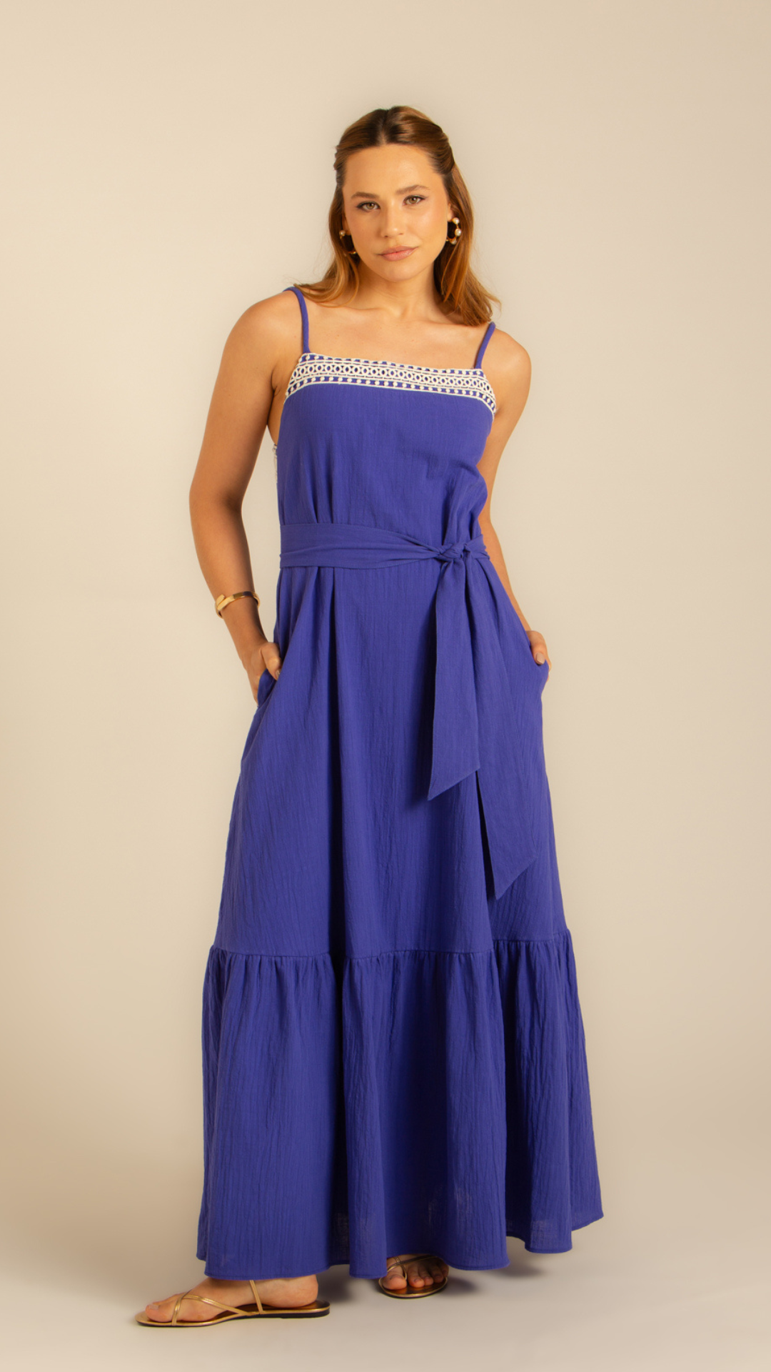 Vestido Decote Renda Harmonia Azul Real